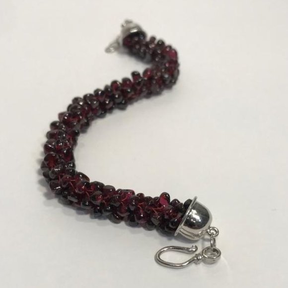 Garnet Beaded Bracelet & 925 Closure - Picture 3 of 8